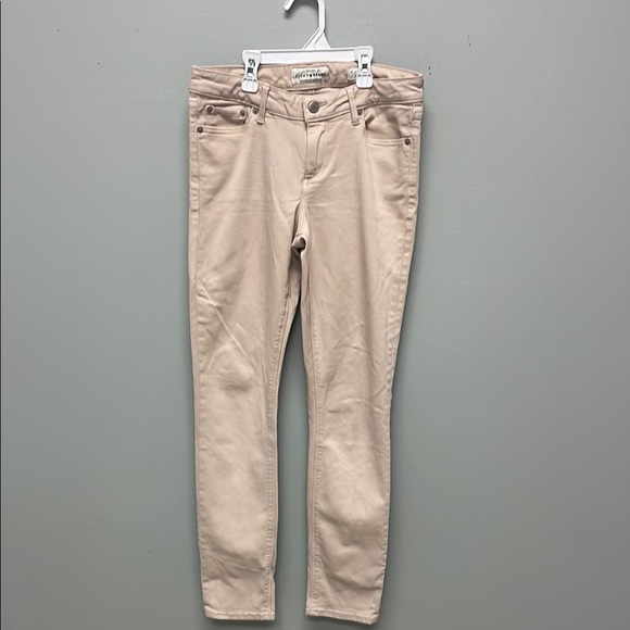 EUC Lucky Brand Size 4/27 Blush Colour Jeans with Stretch. - Picture 1 of 6